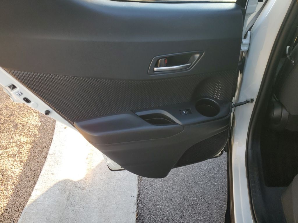 Used Car 2018 Toyota C-hr  Xle For Sale Under $20,000 In Austin, Texas