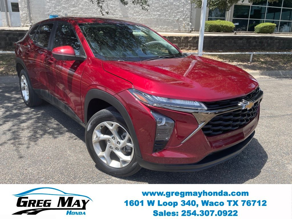 2025 Chevrolet Trax LS - 0