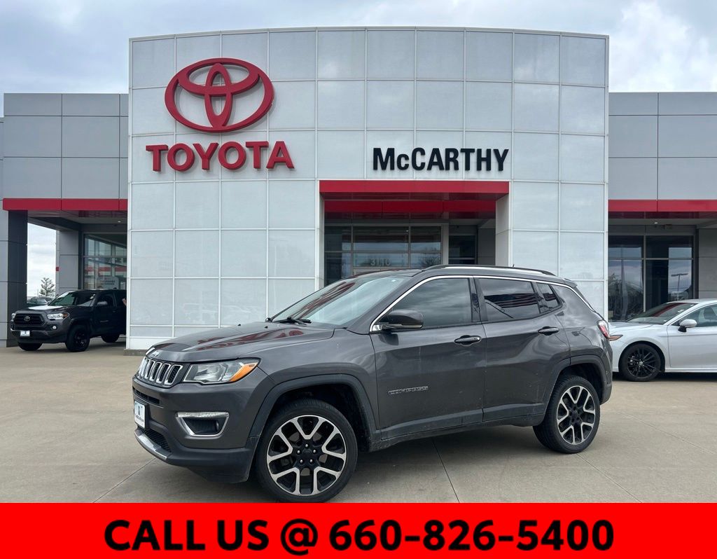 Gray (Granite Crystal Metallic Clearcoat) 2017 Jeep Compass Limited 4WD SUV / Crossover Four-Wheel Drive 9-Speed Automatic