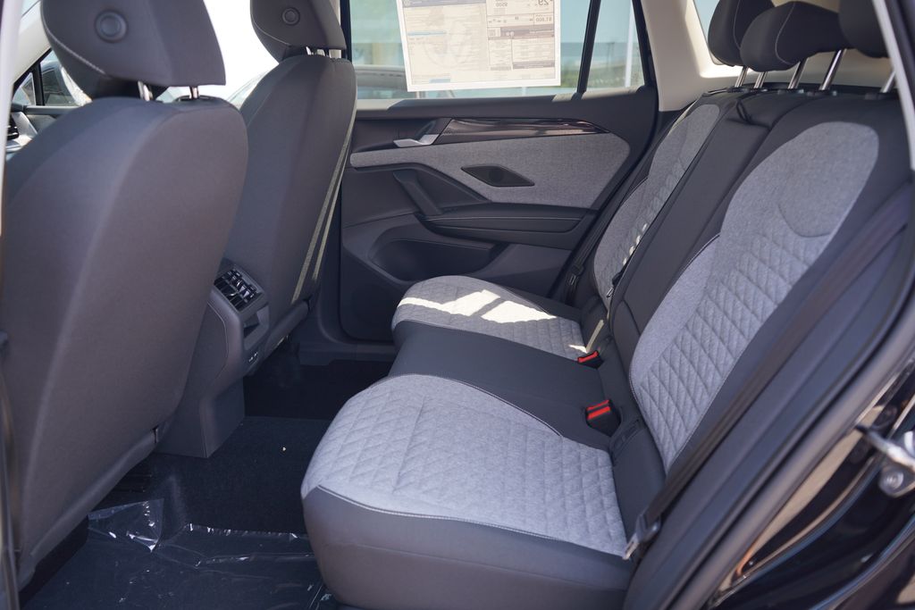 Thumbnail: 2025 Volkswagen Tiguan - 7