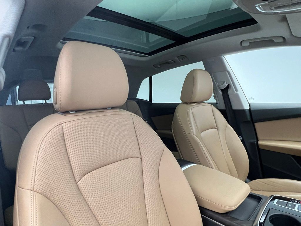 Thumbnail: 2021 Audi Q8 - 7