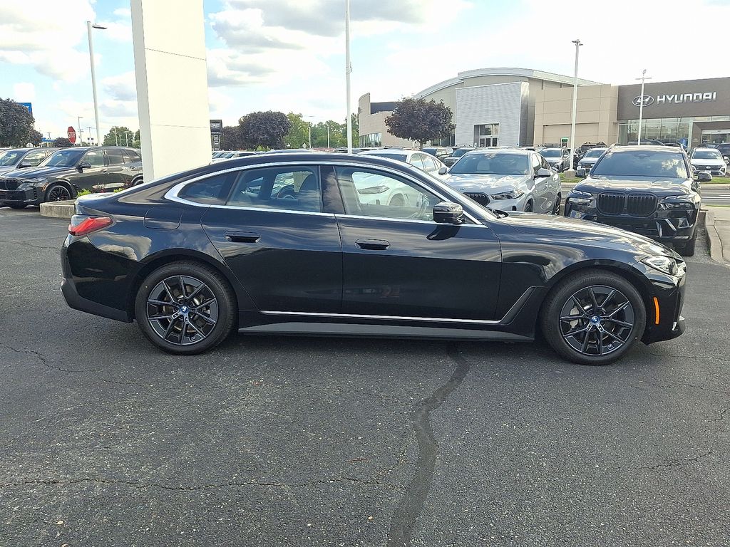 Thumbnail: 2023 BMW i4 - 7