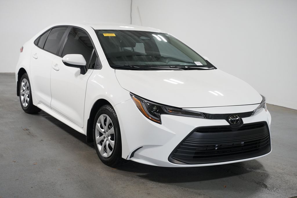 Thumbnail: 2025 Toyota Corolla - 3