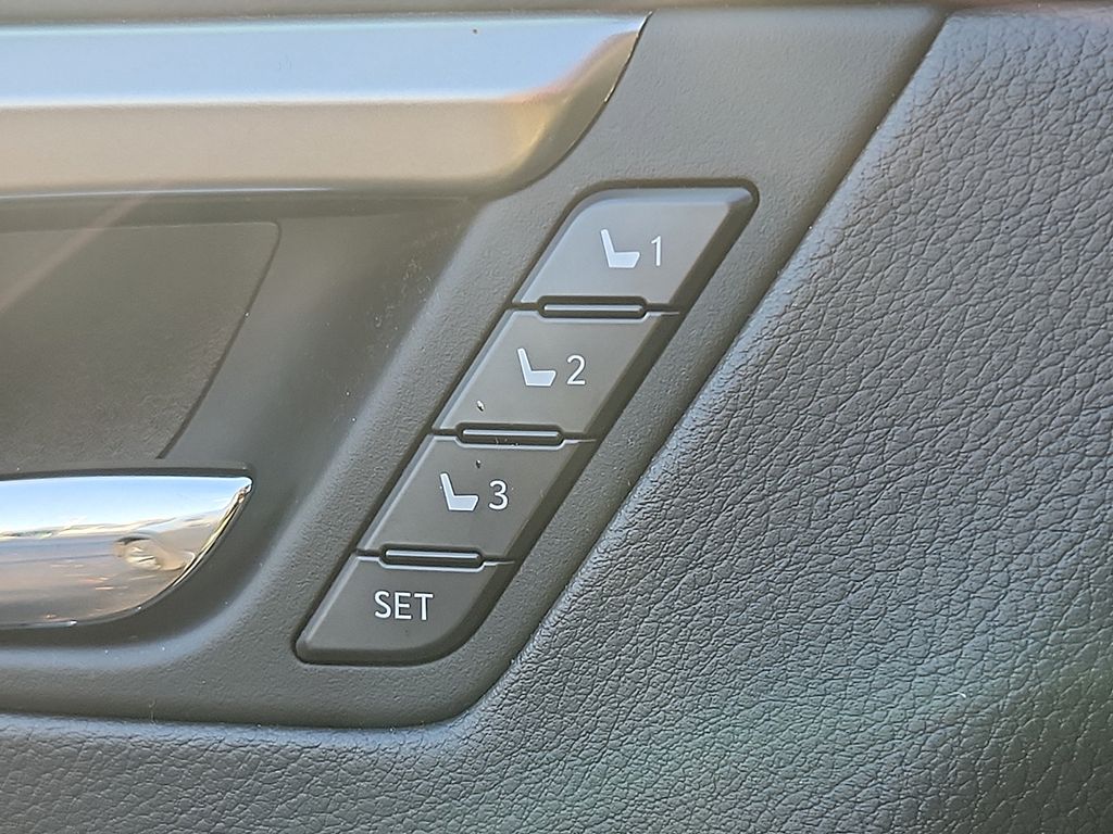 Thumbnail: 2021 Lexus RX - 25