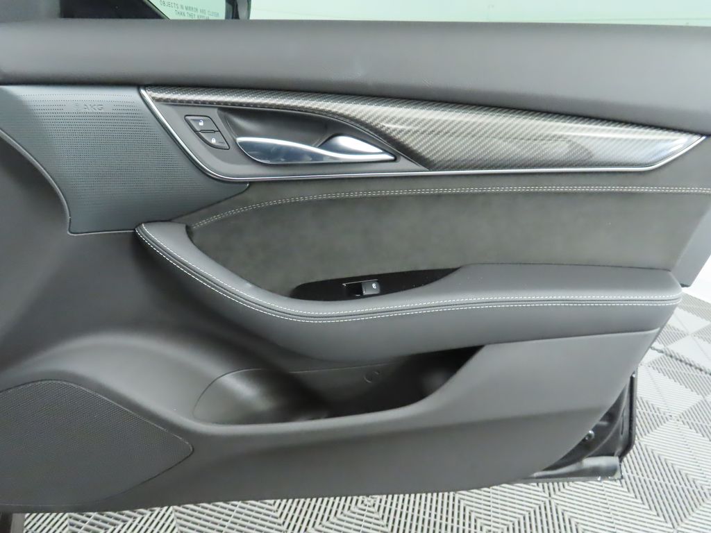 Thumbnail: 2022 Cadillac CT5 - 25