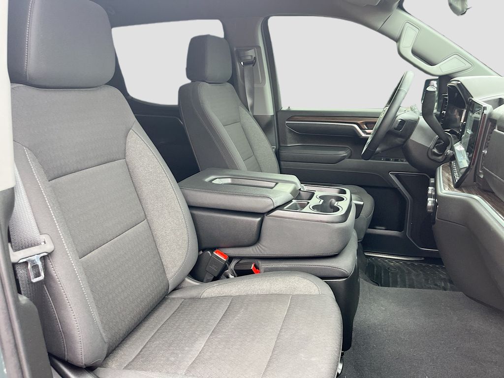 Used 2026 Gray Chevrolet LT image 28