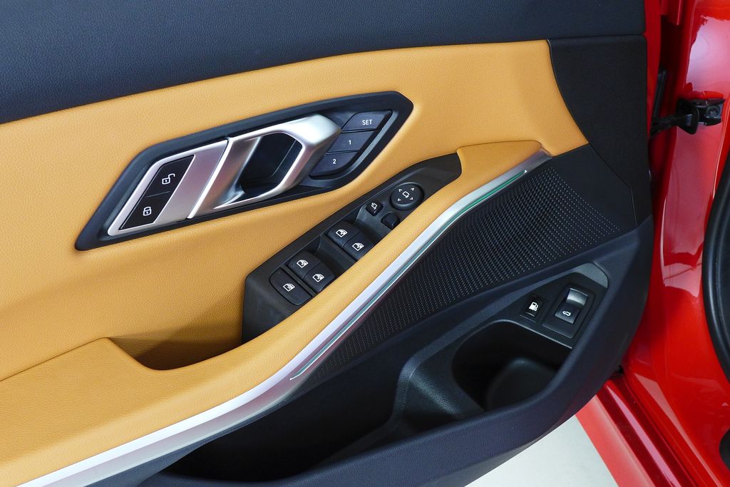 Thumbnail: 2023 BMW 3 Series - 12