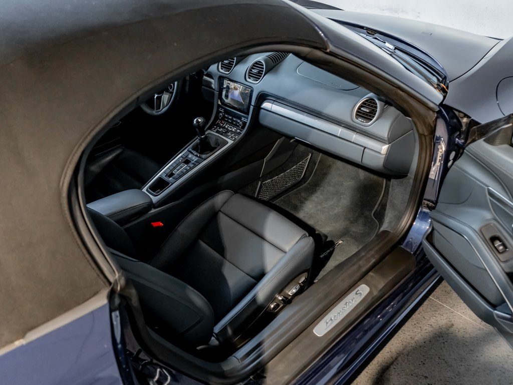 Certified Used 2024  Porsche S image 23