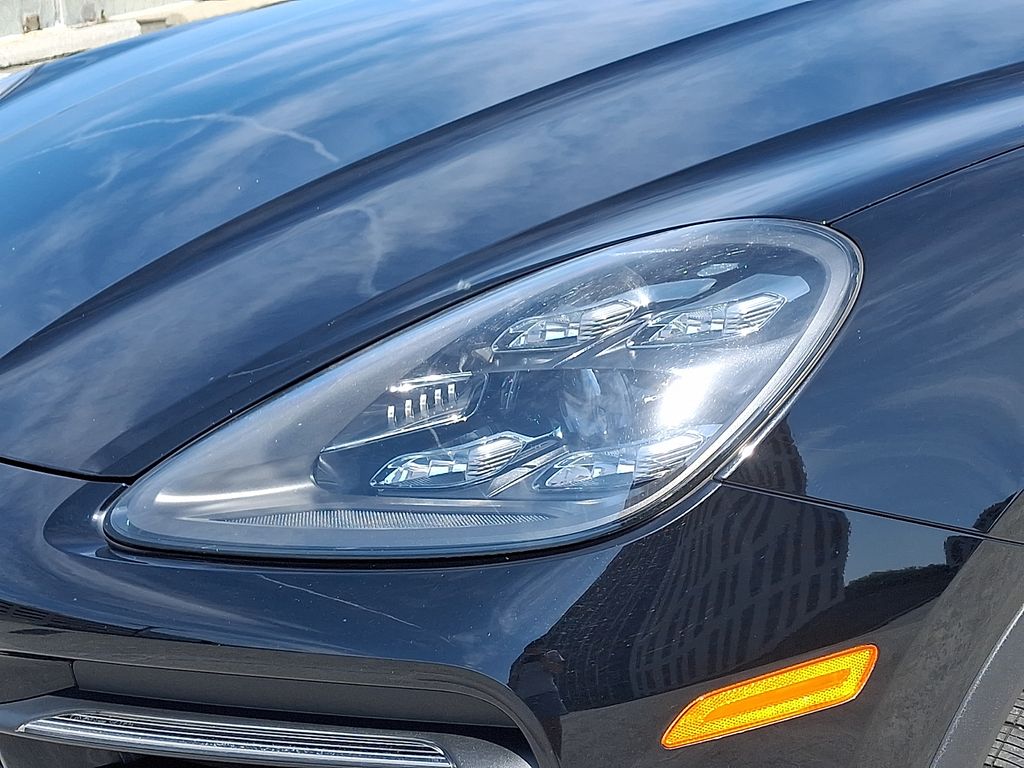 Thumbnail: 2020 Porsche  - 13