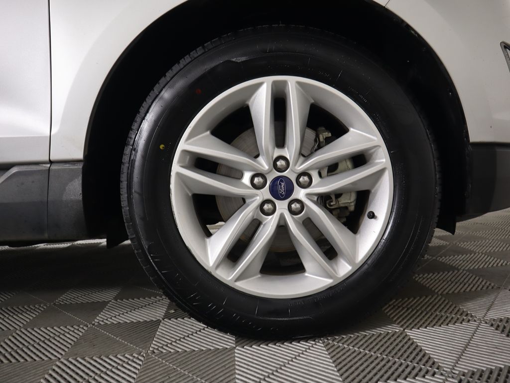 2017 Ford Edge SEL 32