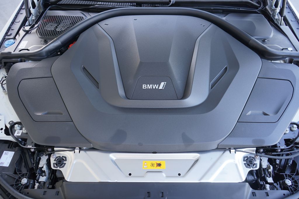 2025 BMW i4 eDrive40 22