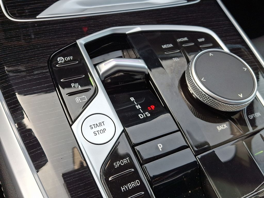 Thumbnail: 2026 BMW X5 - 17