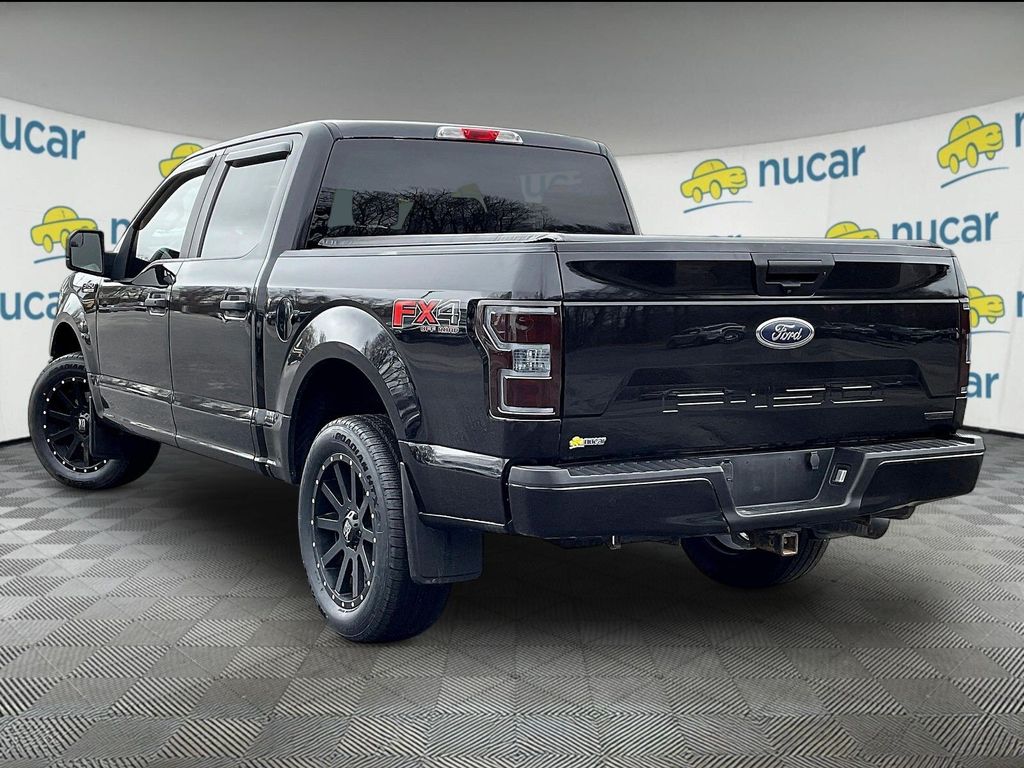 View vehicle photo 4