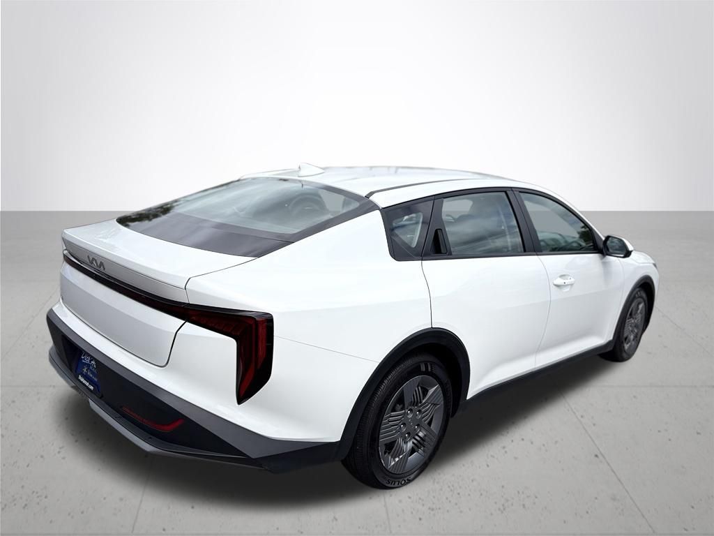 2025 Kia K4 LX