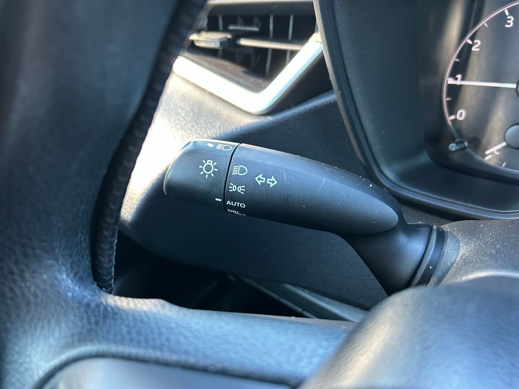 Thumbnail: 2023 Toyota Corolla - 21