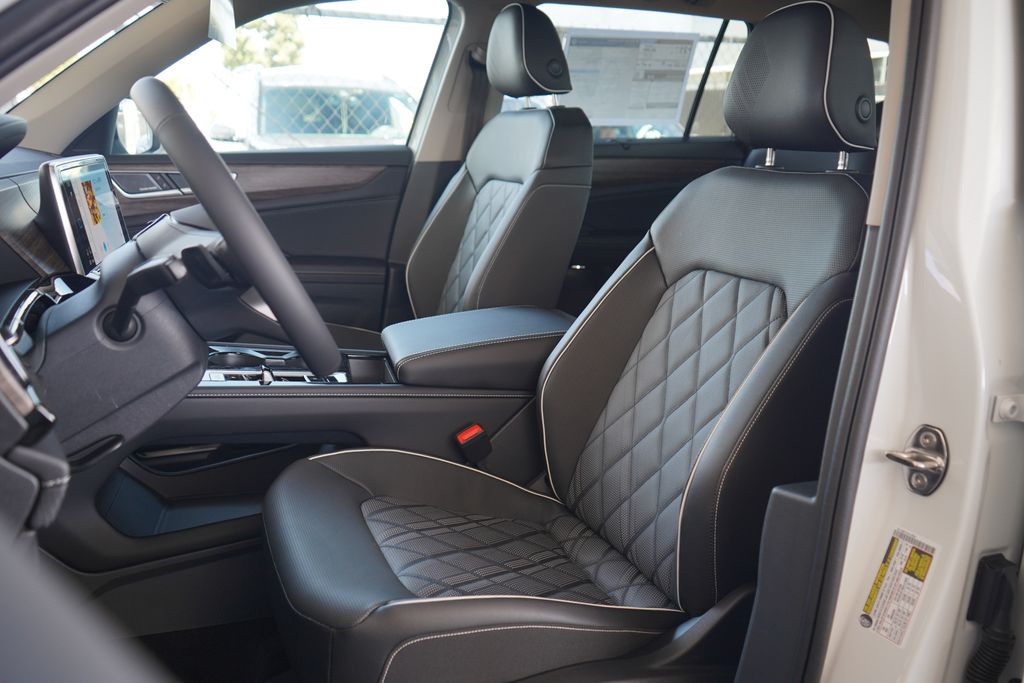 Thumbnail: 2025 Volkswagen Atlas - 6