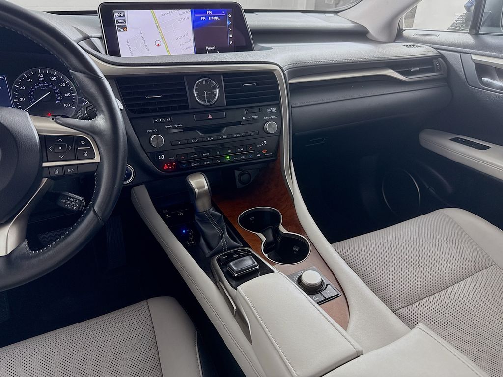 2019 Lexus RX  24