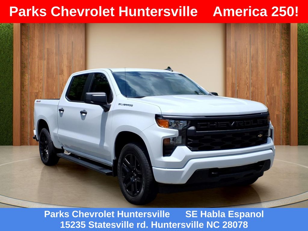 Summit White 2024 Chevrolet Silverado 1500 Pickup Truck Four-Wheel Drive 8-Speed Automatic