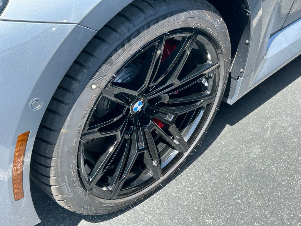 2025 BMW M2  3