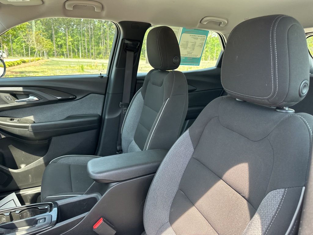 2022 Summit White Chevrolet Trailblazer LS AWD SUV