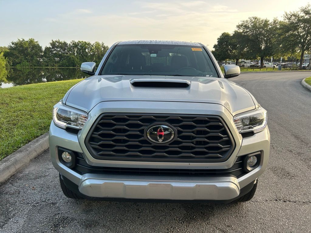 Thumbnail: 2022 Toyota Tacoma - 8