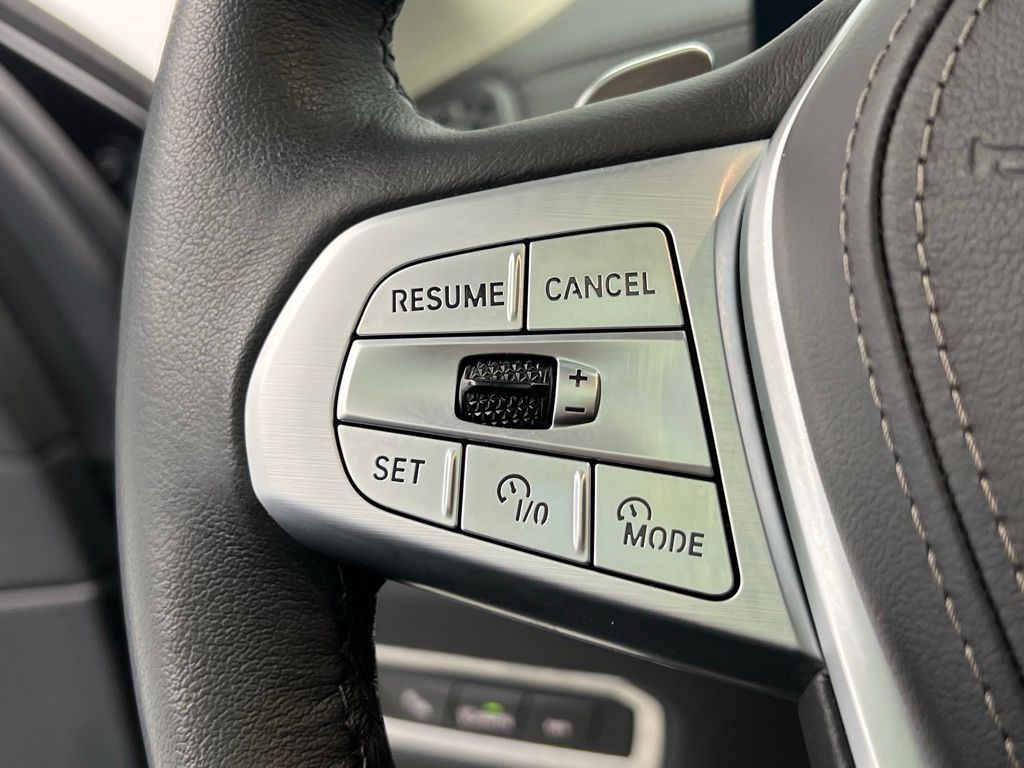 Thumbnail: 2024 BMW X7 - 20