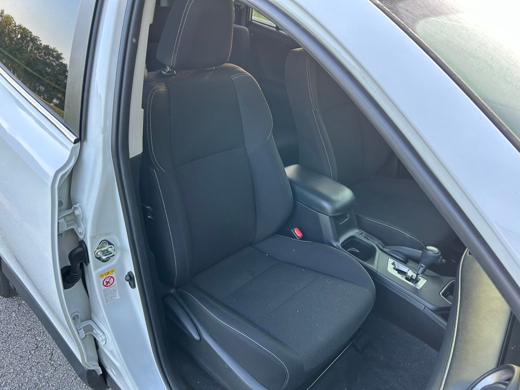 Thumbnail: 2018 Toyota RAV4 - 14