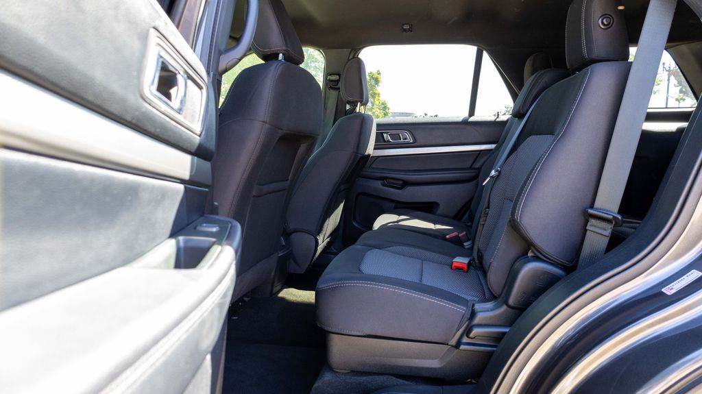 Used 2018 Ford Explorer XLT 4D Sport Utility