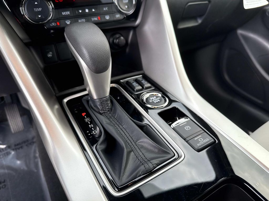 2025 Mitsubishi Eclipse Cross SEL - Photo 33