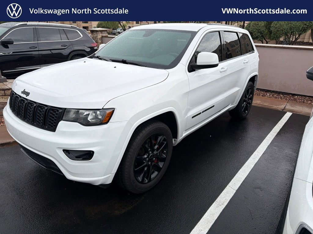 Thumbnail: 2018 Jeep Grand Cherokee - 1