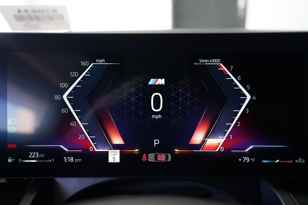 Thumbnail: 2026 BMW 5 Series - 17