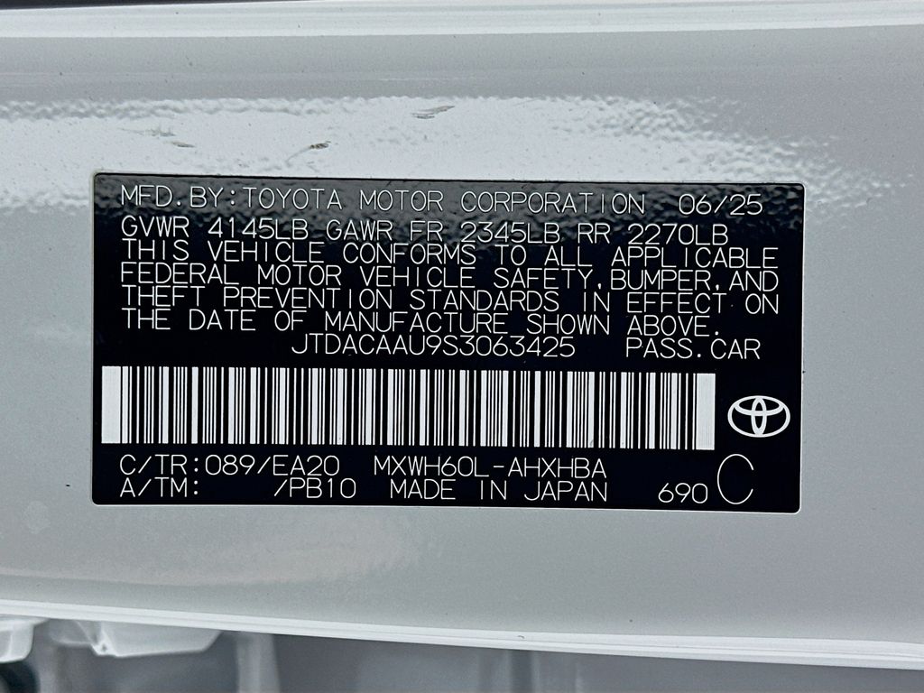 Thumbnail: 2025 Toyota Prius - 32