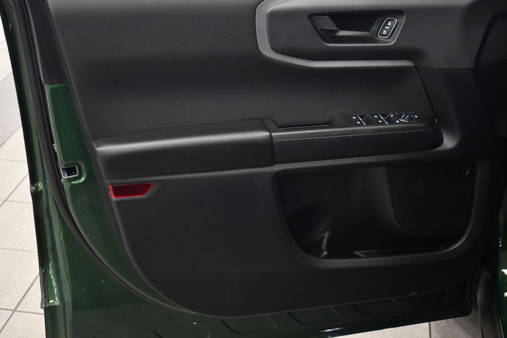 Thumbnail: 2023 Ford Bronco Sport - 15