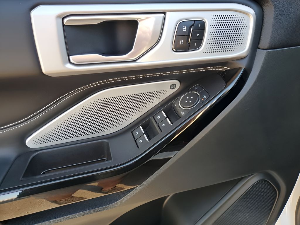 2021 Ford Explorer  St In Austin, Texas