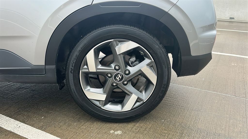 2024 Hyundai Venue SEL Silver at Baytown Hyundai
