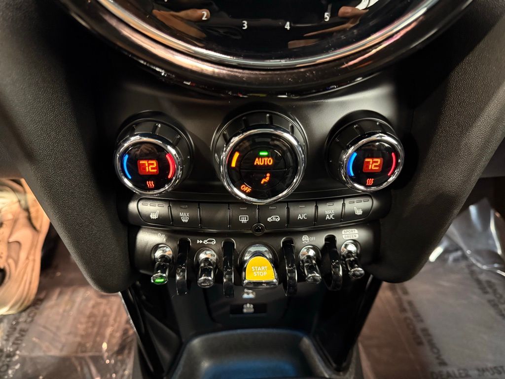 Thumbnail: 2023 MINI Cooper Hardtop - 18