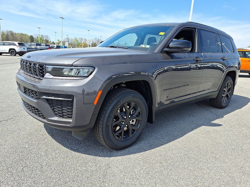 2026 Jeep Grand Cherokee L — photo 2