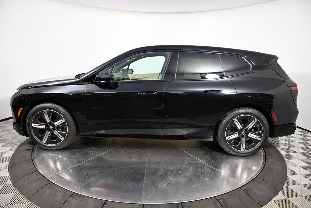 Thumbnail: 2026 BMW iX - 2