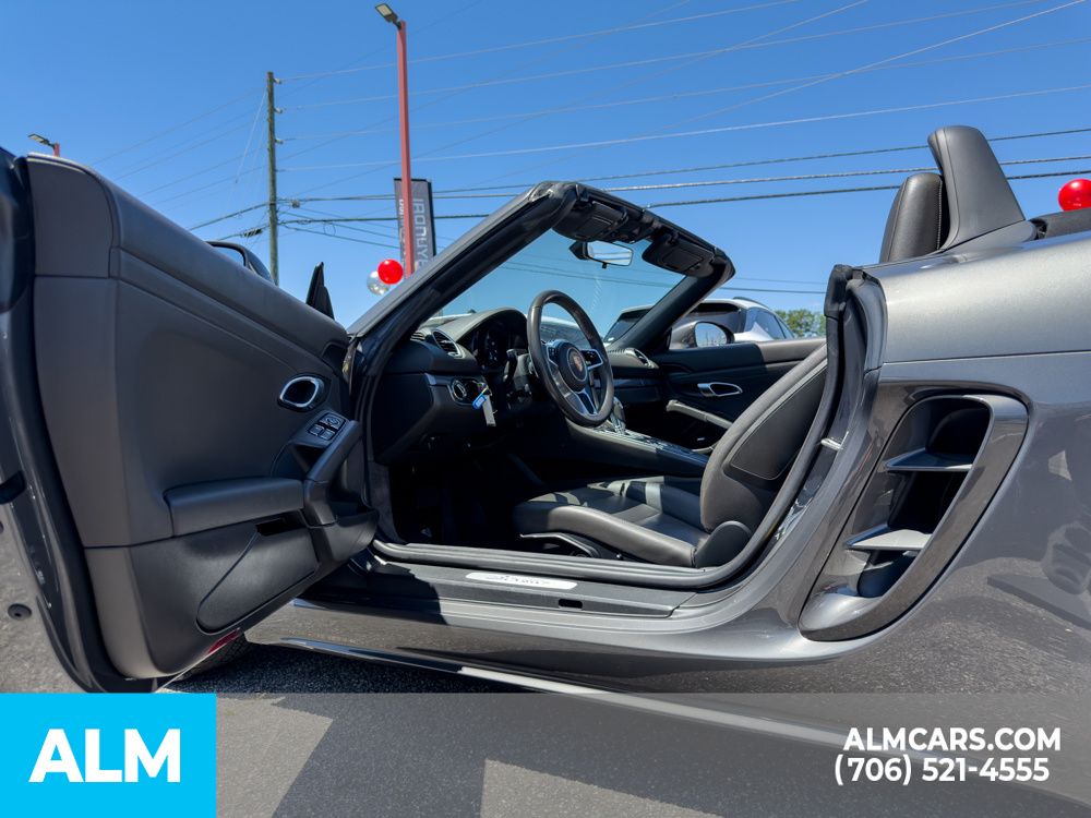 Used 2019 Grey Porsche Base image 38