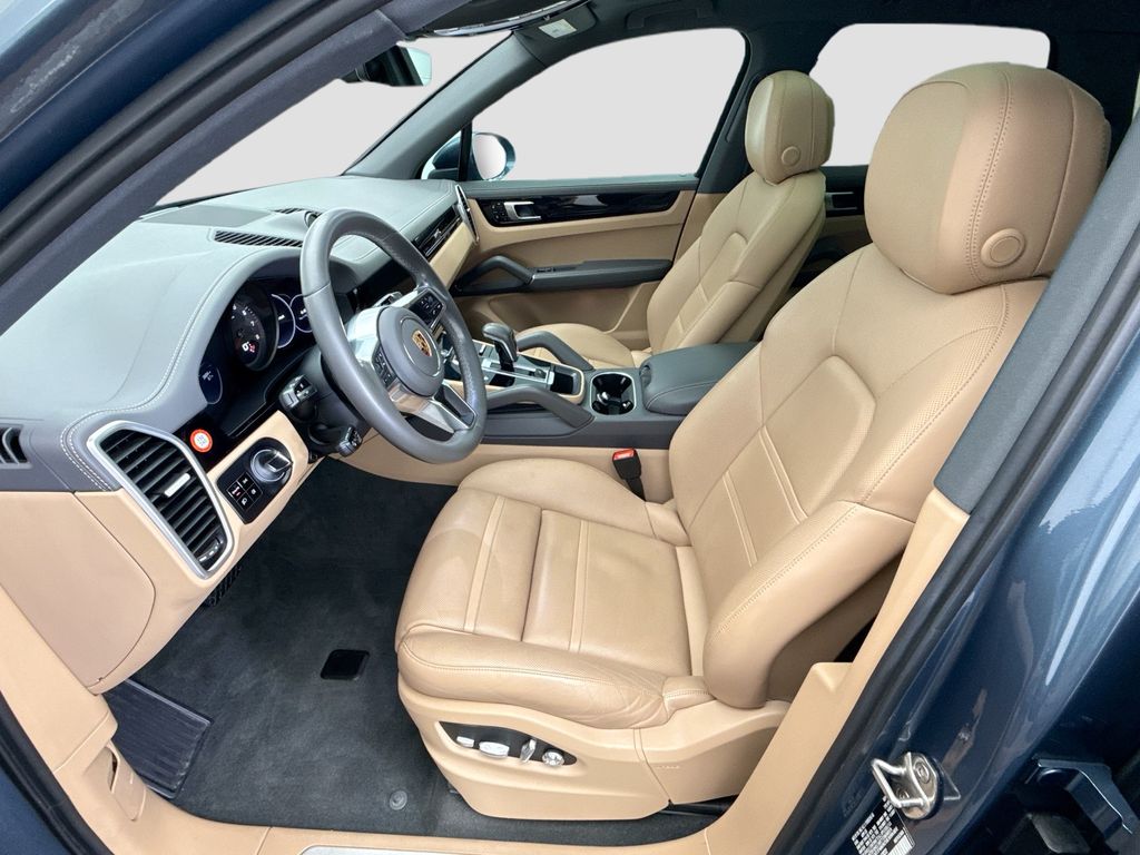 Thumbnail: 2019 Porsche Cayenne - 5