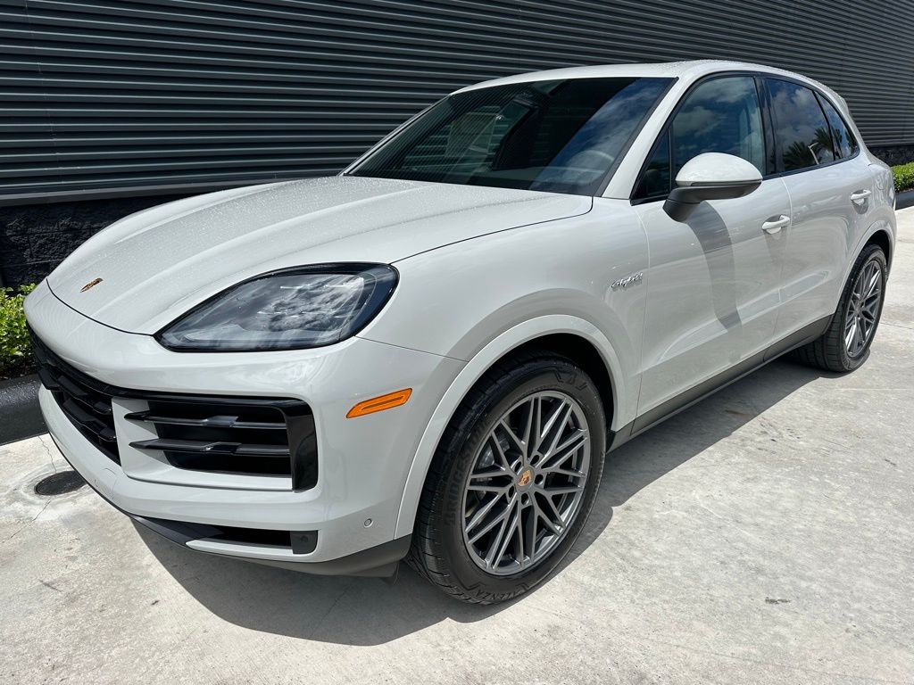 Thumbnail: 2026 Porsche Cayenne - 7