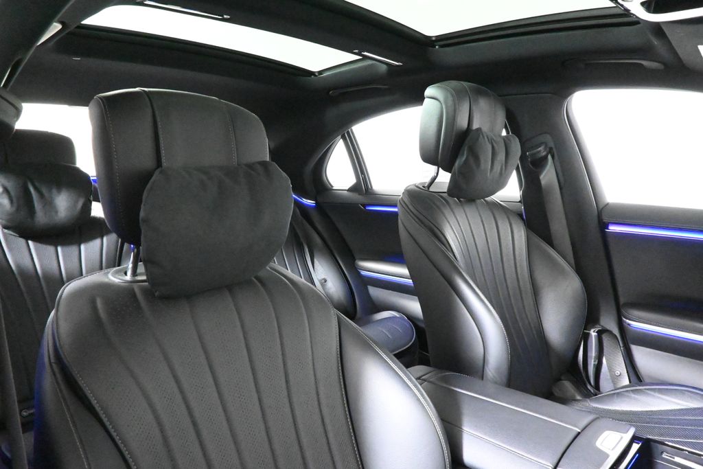 Thumbnail: 2023 Mercedes-Benz S-Class - 32
