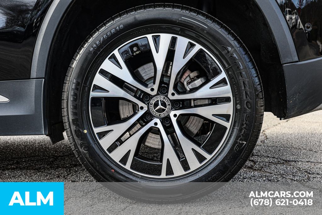 Used 2025 Black Mercedes-Benz GLA 250 image 18