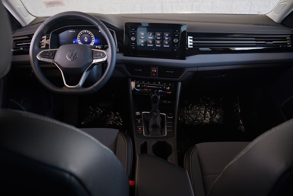 Thumbnail: 2026 Volkswagen Jetta - 8
