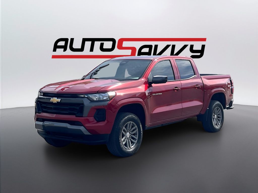 Used 2025 Red Chevrolet LT image 3