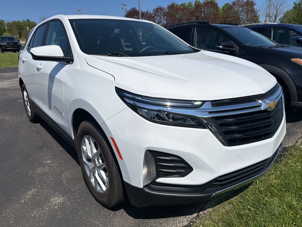 Summit White 2023 Chevrolet Equinox LT AWD with 1LT SUV / Crossover Four-Wheel Drive 6-Speed Automatic Overdrive