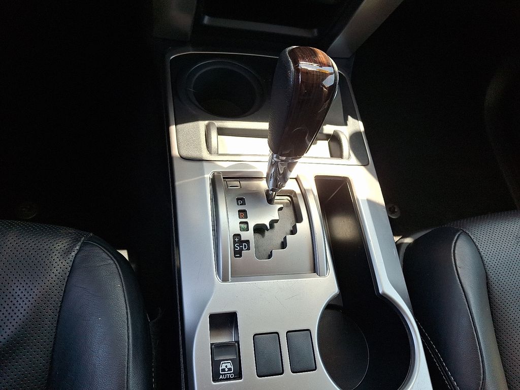 2018 Toyota 4Runner — photo 16