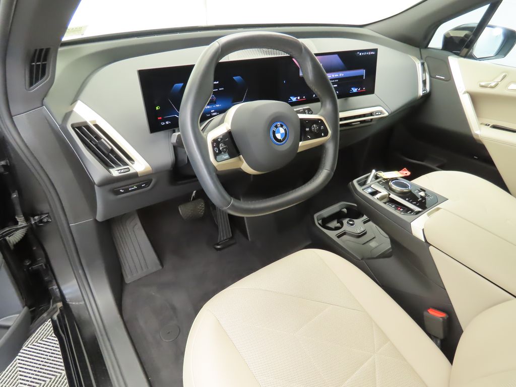 Thumbnail: 2024 BMW iX - 9