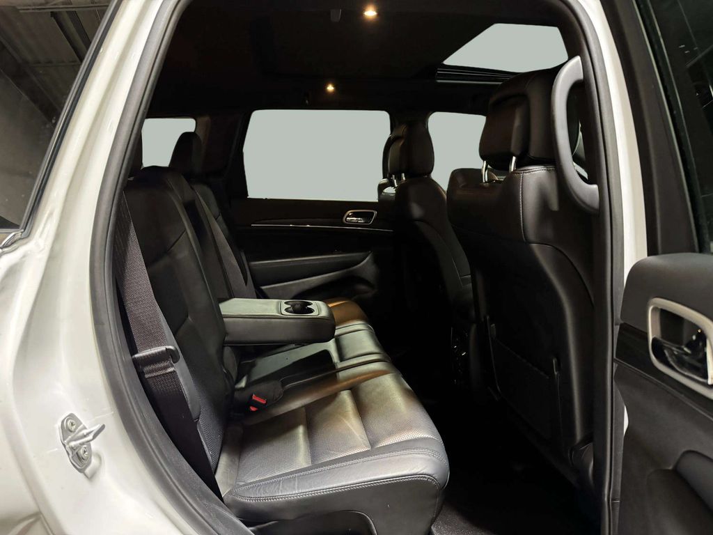 Used 2021 Bright White Clearcoat Jeep Limited image 24