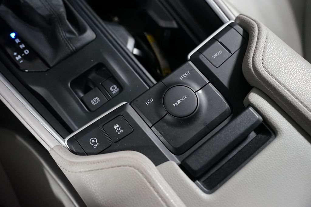 Thumbnail: 2024 Toyota Grand Highlander - 23